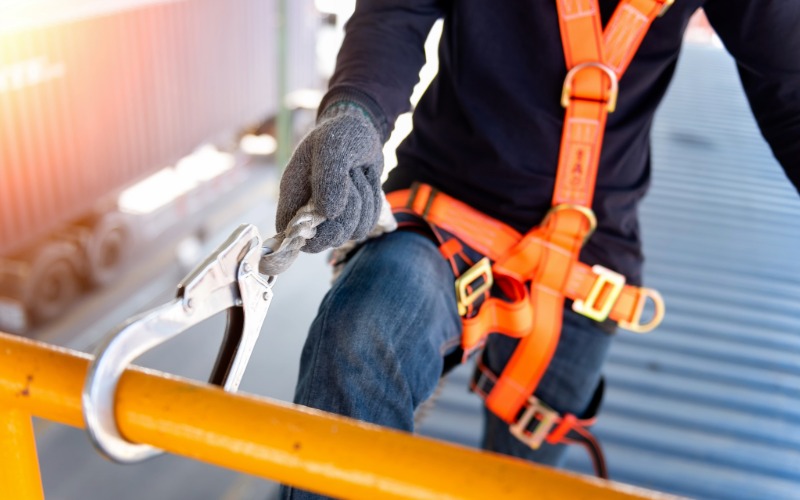 b6_working_at_height